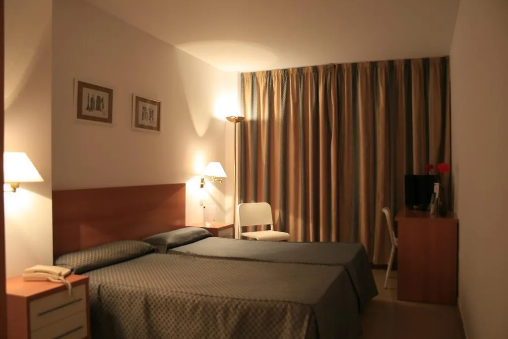 Hotel El Paraiso カレタ・デ・ベレス
