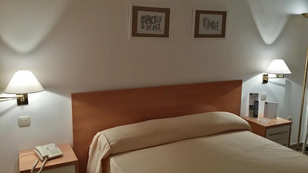 Hotel El Paraiso Caleta De Velez